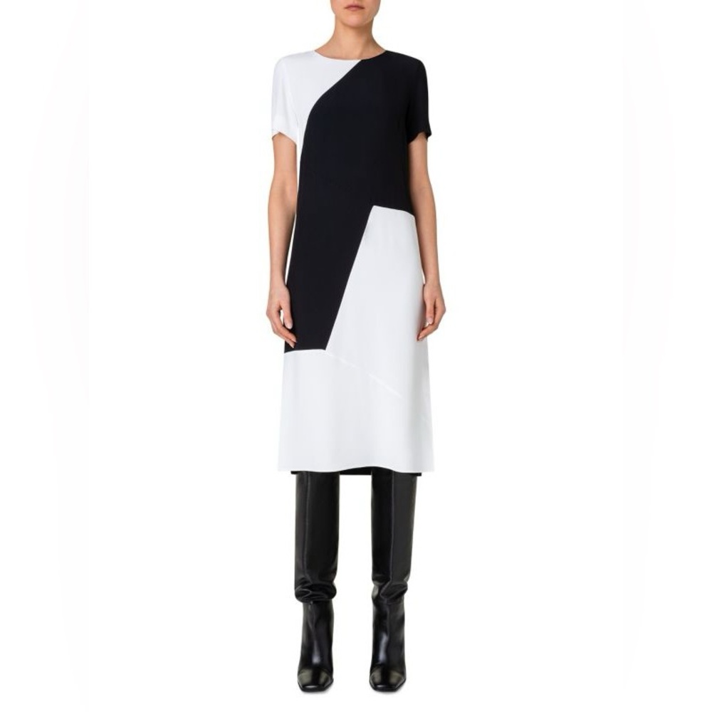$1390 AKRIS PUNTO
Two-Tone Midi-Dress size 4